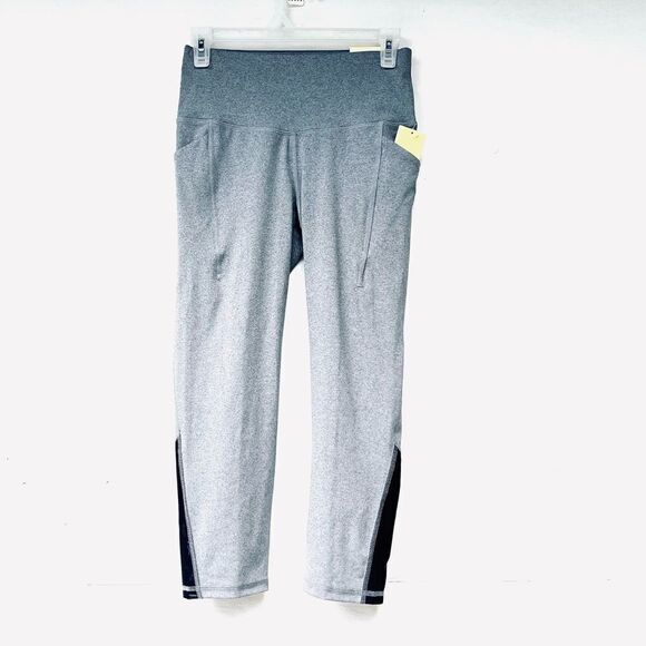 All In Motion New High Rise Capri Leggings S - Picture 2 of 13